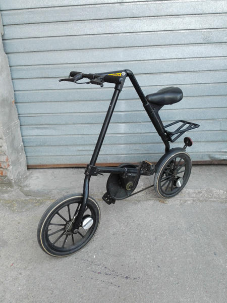 0102 bicicleta strida nopleg 101x123x49 1u